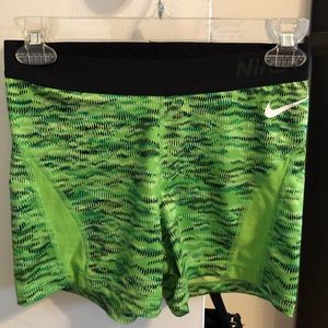 Nike Pro Patterned Short